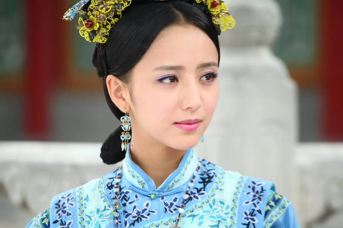 “天山”出大美人,10位新疆女明星,个个盘正条顺,美得各有千秋