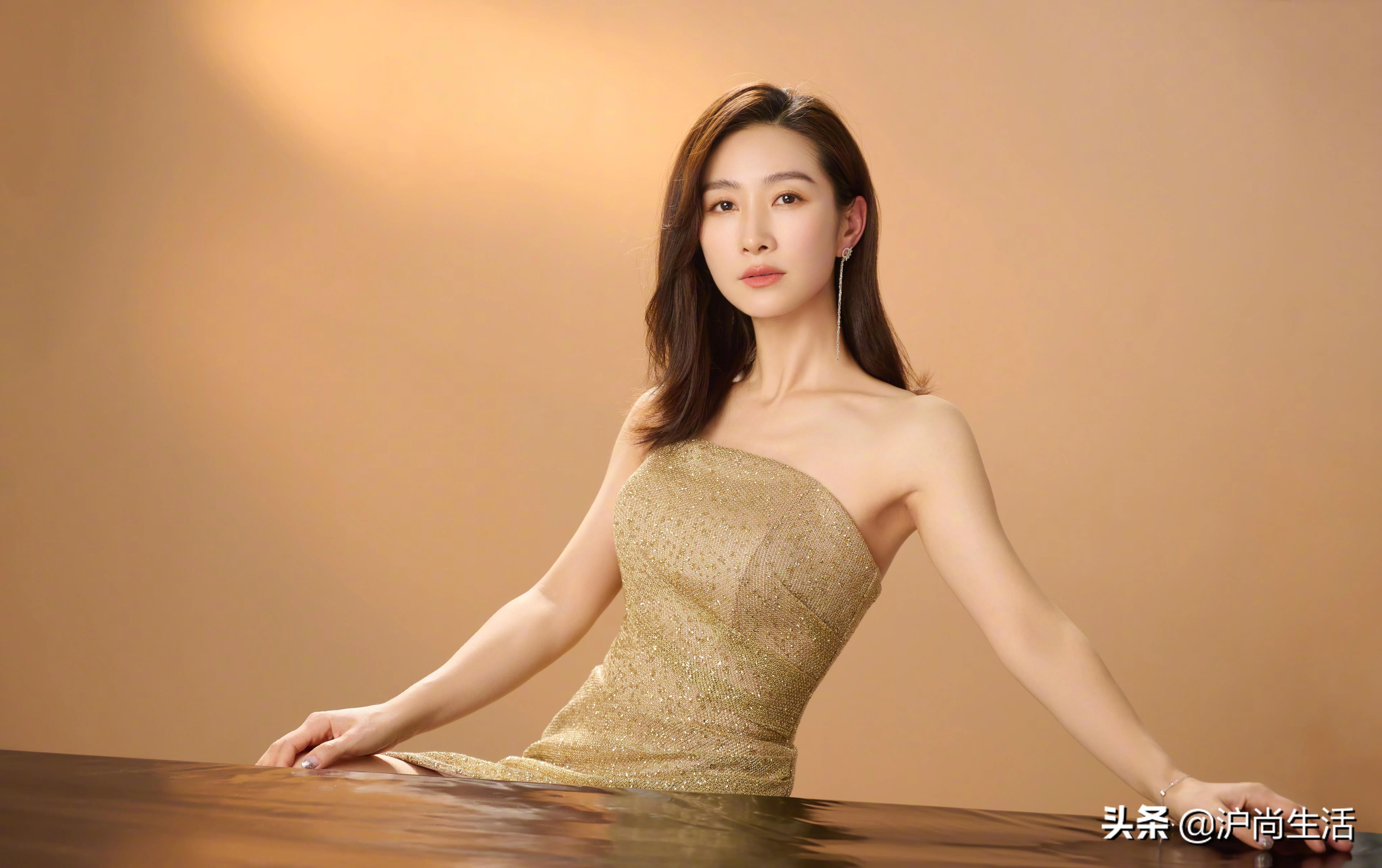 陶昕然：气质优雅，成熟迷人，漂亮大方