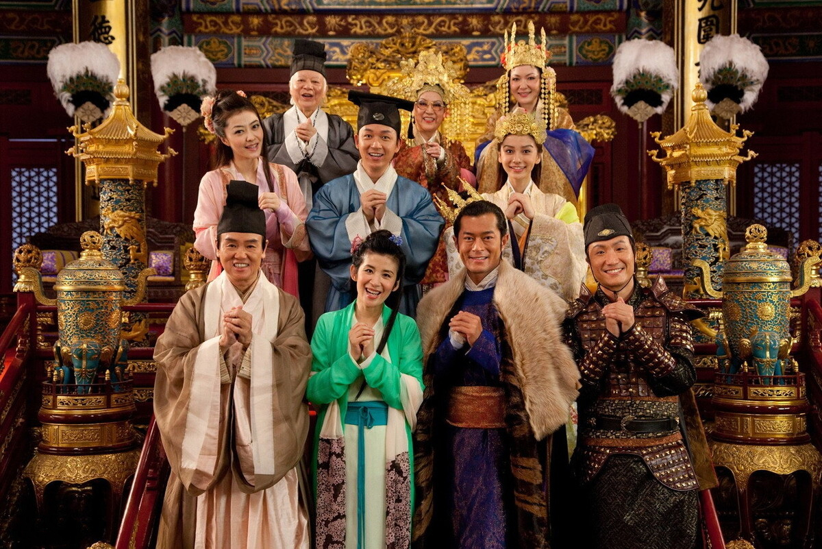 Angelababy:小嫩模变成大明星,4年赚12亿,黄晓明为她做了嫁衣