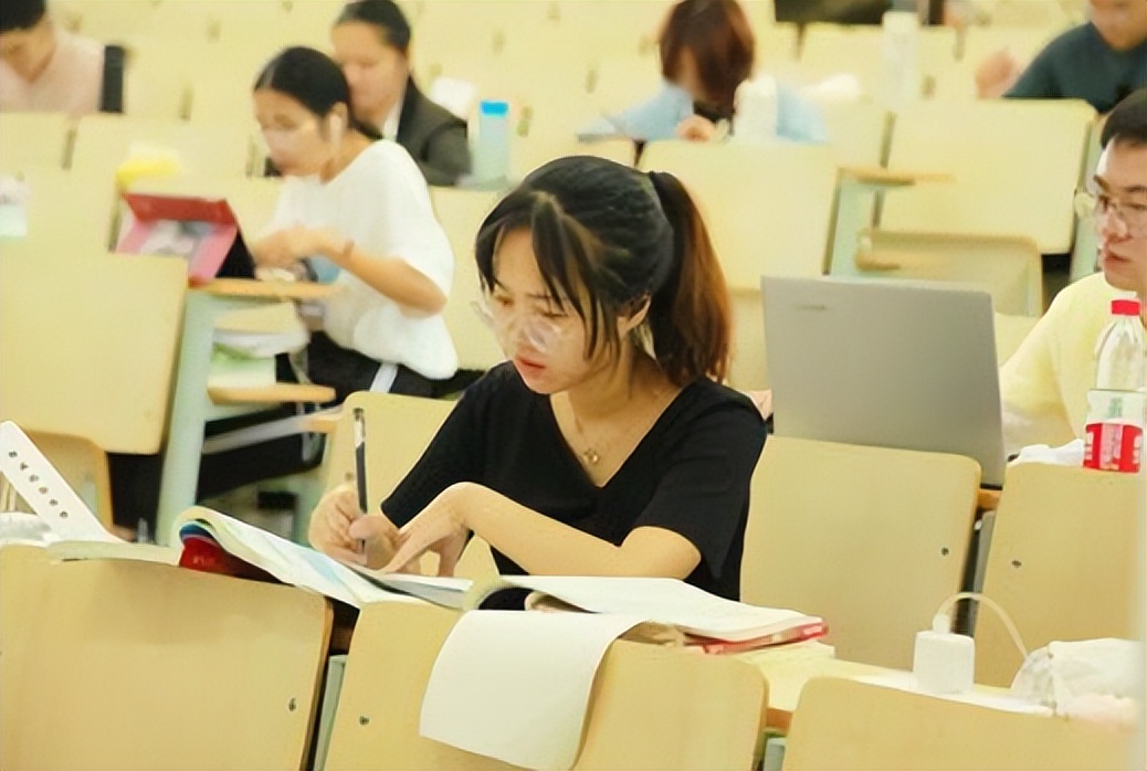 2022考研大数据出炉，导师吐槽男生难招，研究生院宛如“女儿国”