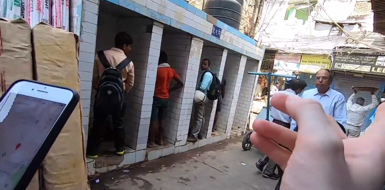 印度人上厕所用手擦是真的吗揭秘印度神秘的厕所文化
