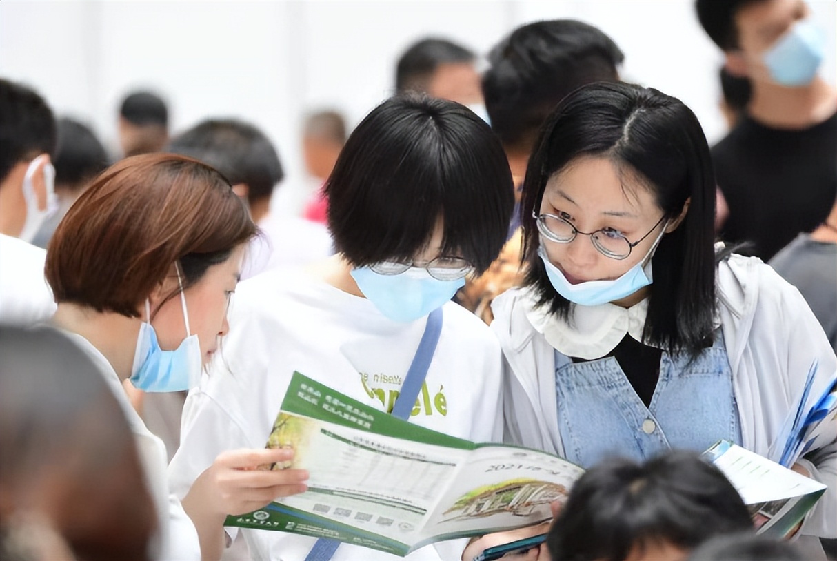 大学不用学数学的专业（大学毕业才知道）