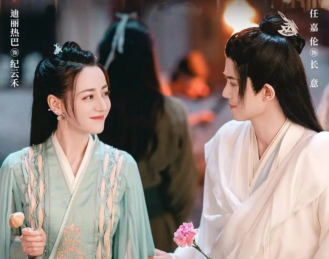 电视剧评分前十，悬疑剧占了5部，《人世间》不是第一