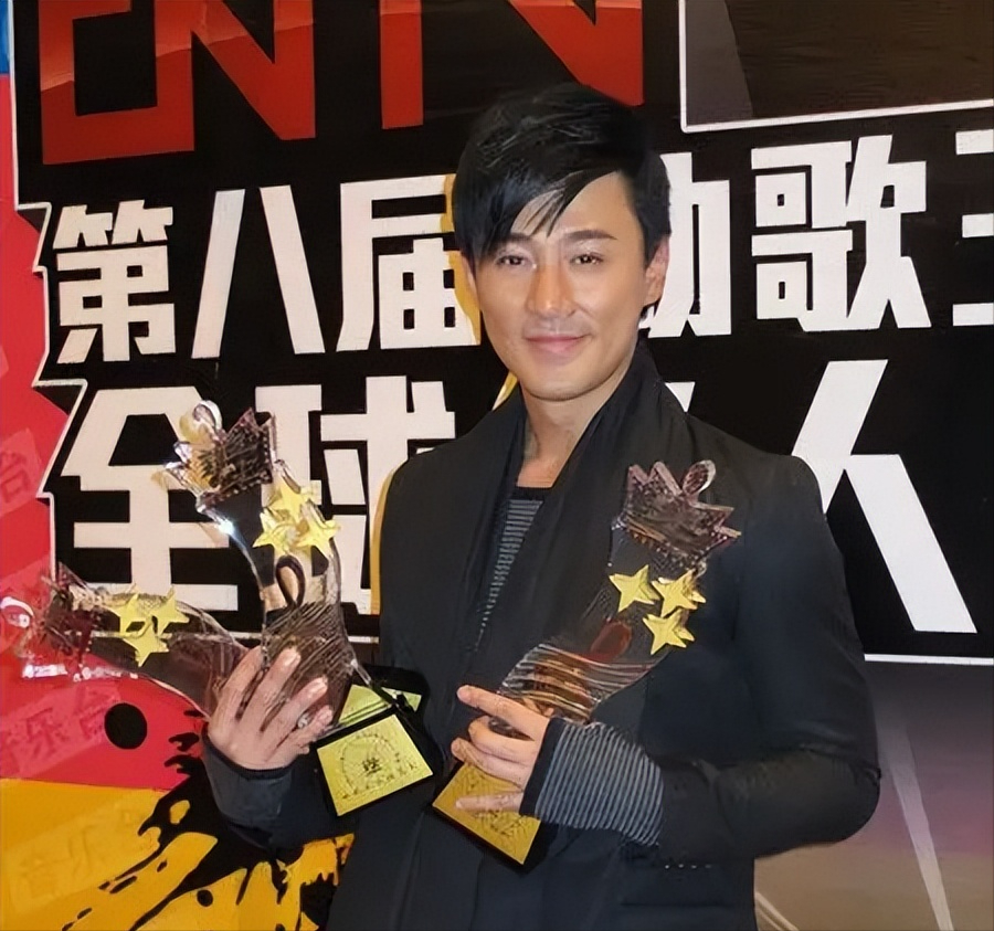 无线五小生境况悬殊，有人成“最老张无忌”，有人发福疑退圈