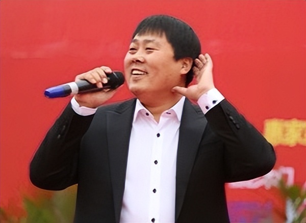 草根歌手刘大成：父亲陪我走上成名之路，走红后不忘农民本色