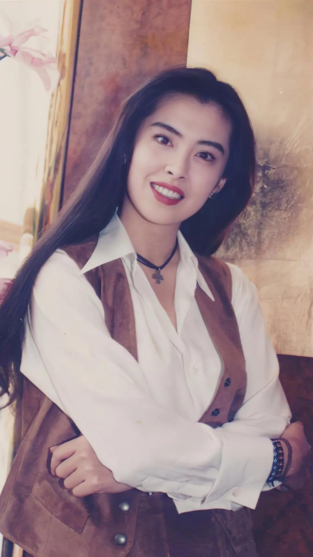 王祖贤怀旧照片16