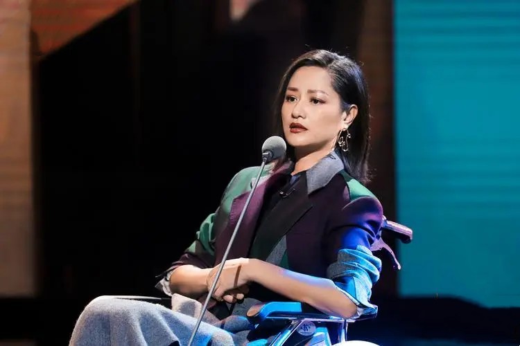 瞿颖母亲丁家珍，女儿半生感情坎坷，原生家庭影响她我很愧疚