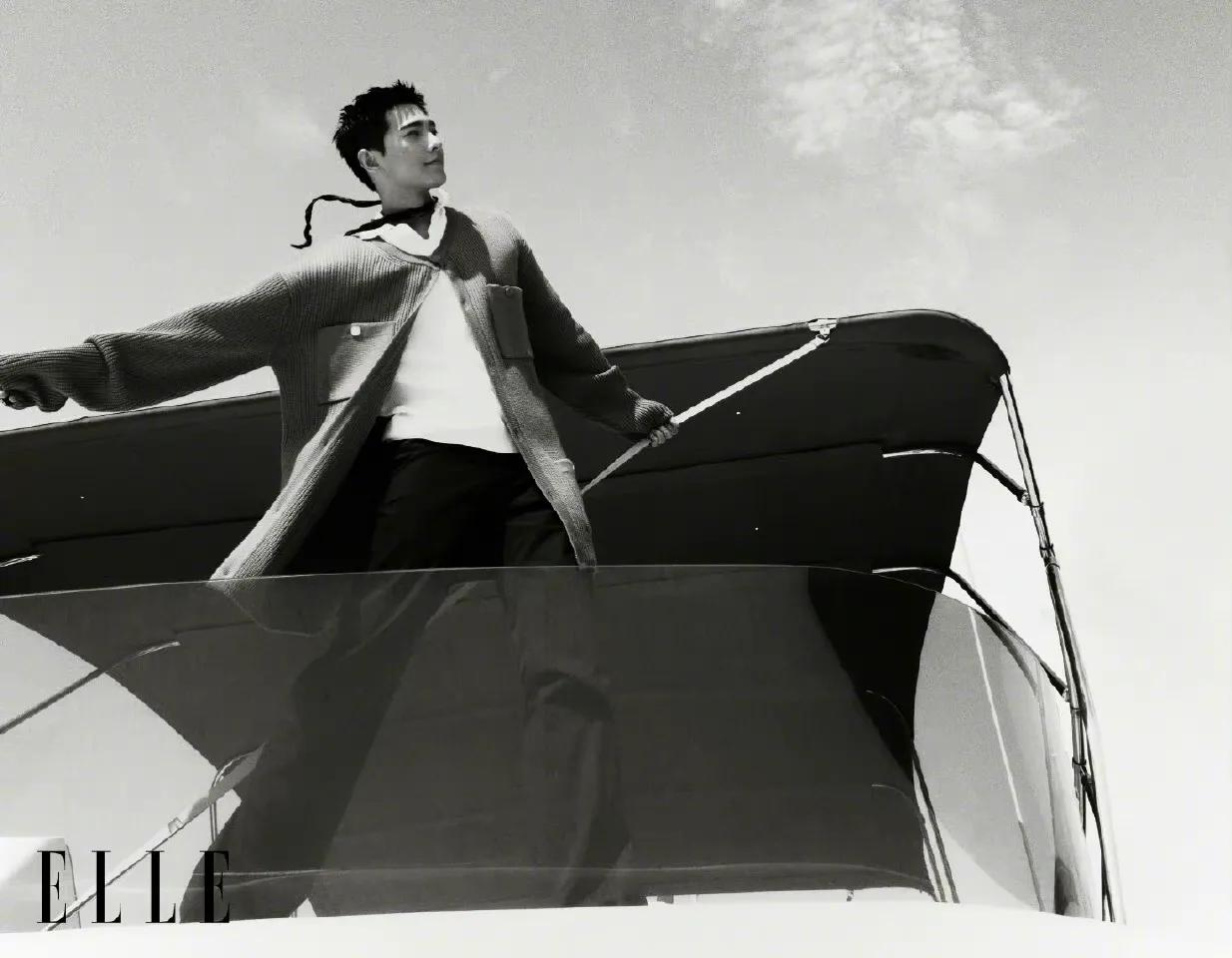 杨洋三登 X《ELLE》，优雅帅气，悠然自得感受海风拂面，心旷神怡