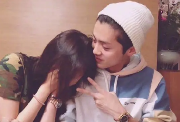 李侑菲：统一亚洲男人审美，父亲是韩国的富商，妹妹男友是李昇基