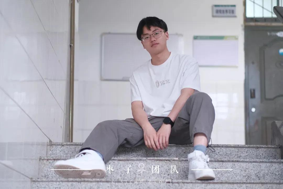 985×2+211×4=？，川农这个寝室不一般