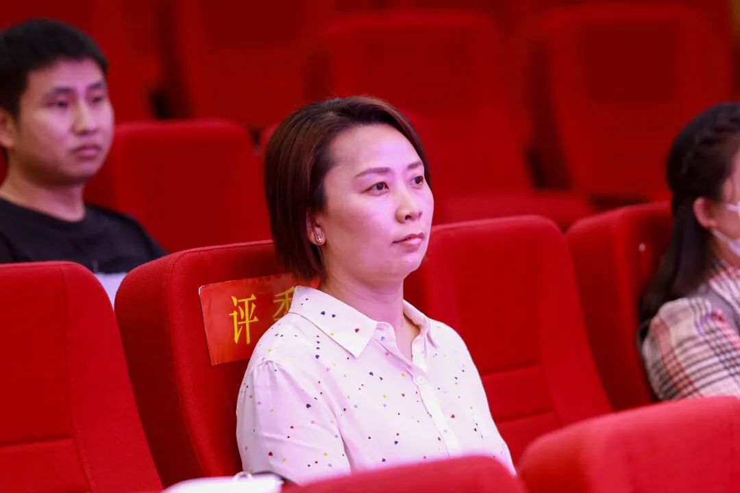华阳实验小学举行“童星耀五月·艺术绽花开”群舞比赛（续）