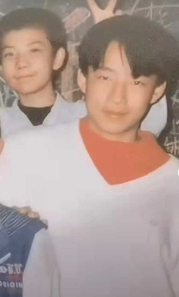 汪小菲深夜想女儿好伤感，分隔两地见面难，7岁小玥儿长相随爸爸