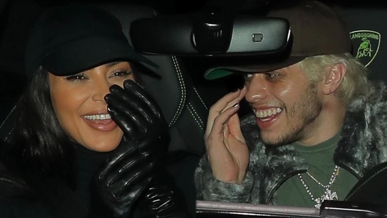 2021明星劲爆恋情！名媛老公藏私生子，日韩女神全结婚？