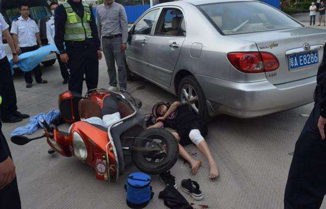 2009年一饭店老板回家后，杀害一家6口，邻居：刚发了600万拆迁款