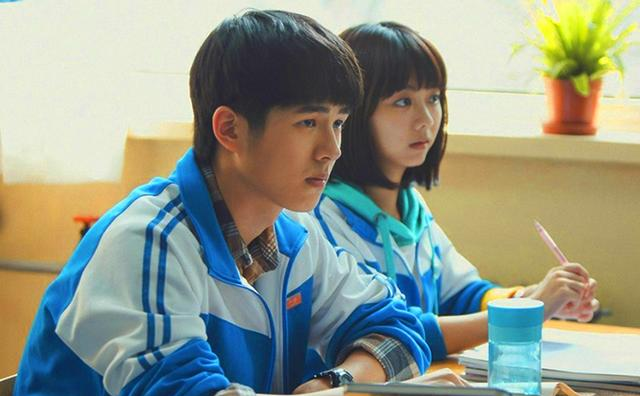 为何初中多是“男女同桌”？班主任老师的小心思，家长了解过吗？