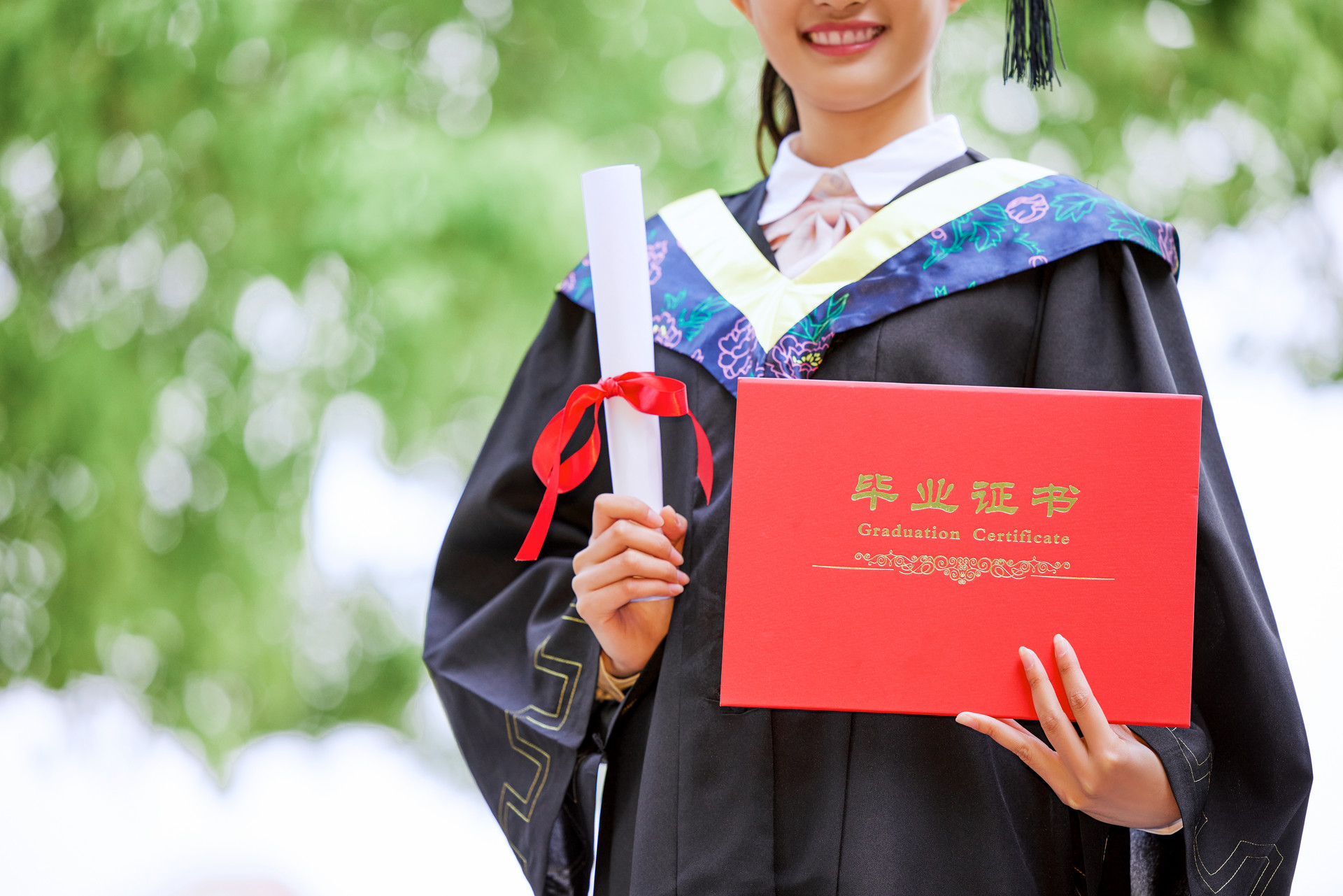 成人高考专升本考试难度大吗，本科容易过吗？