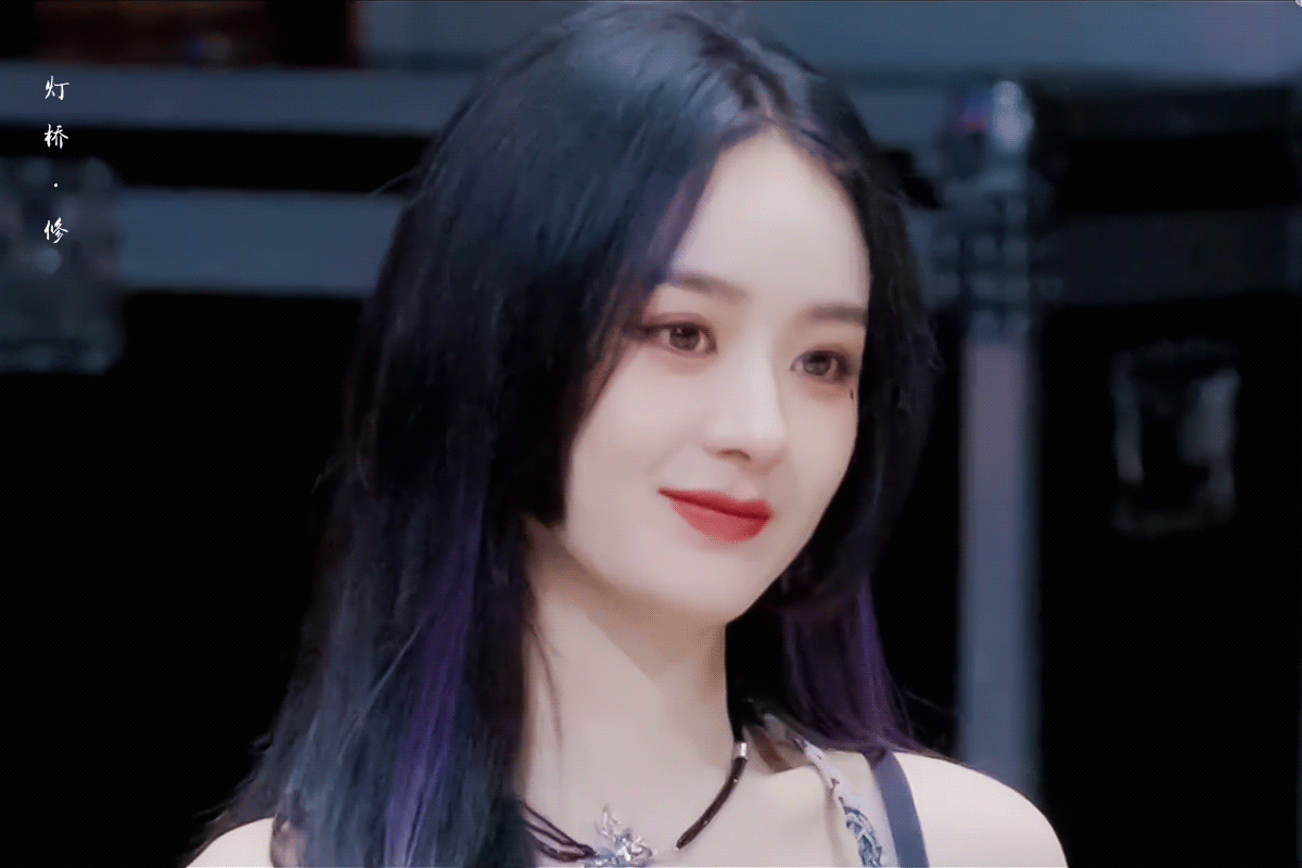 赵丽颖的暗黑造型真的太好看了！典型的病娇美人呀