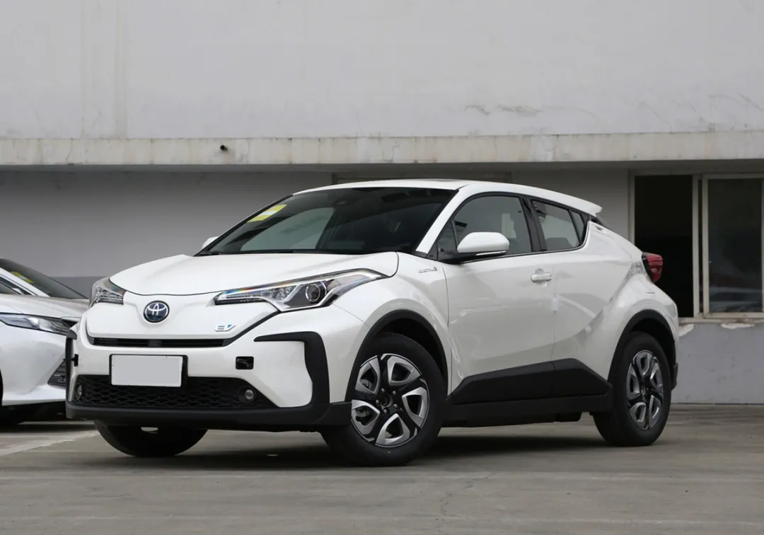 不過我們今天要說的是豐田旗下的一款滯銷車型——廣汽豐田 c-hr ev