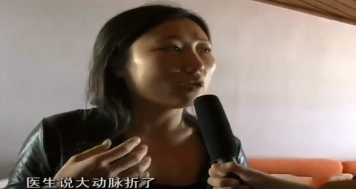 2011年高三学生与富二代发生摩擦，被砍身亡，对方母亲：我有钱