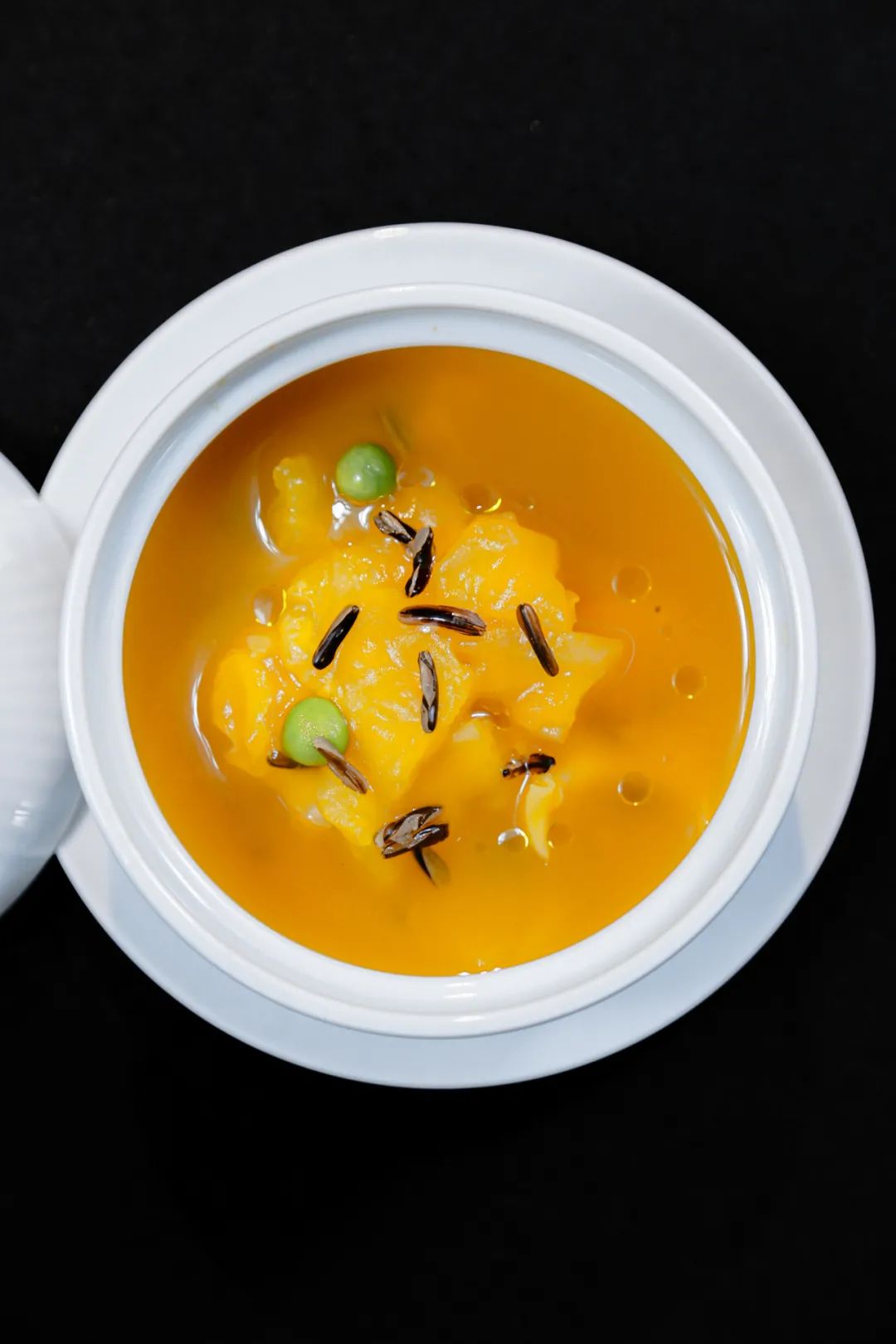 来自舌尖上的满足，只为击中你的味蕾