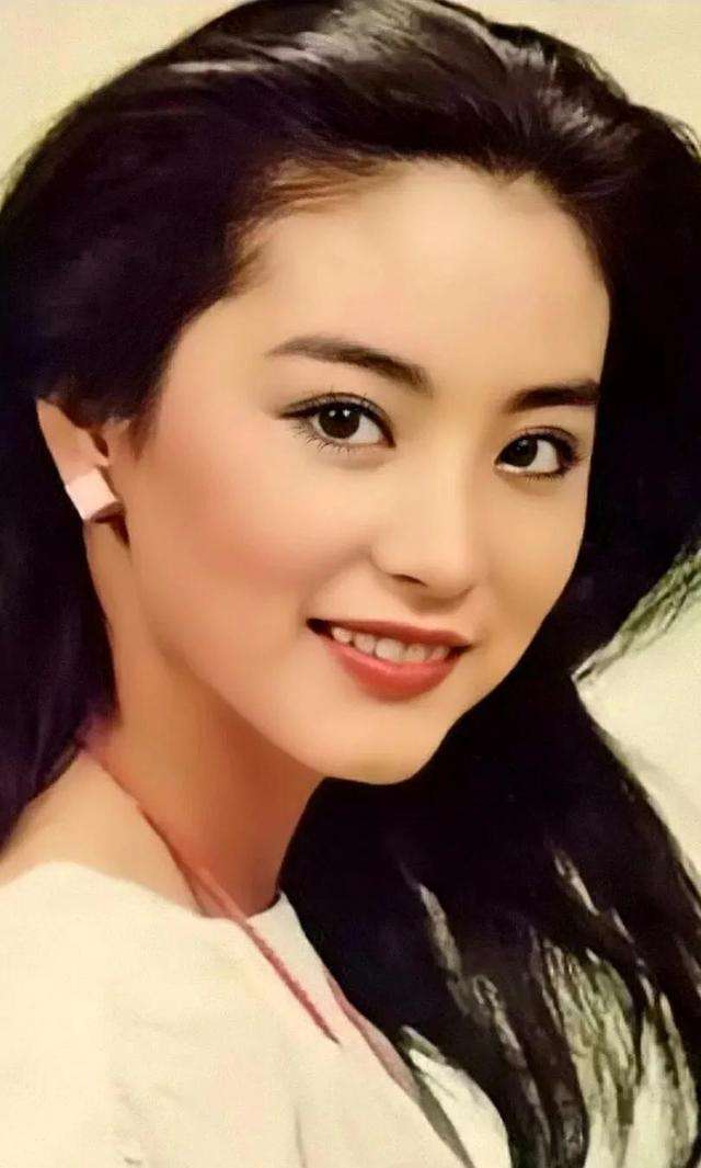 19位惊艳了时光的“80年代港风美女”，个个美到窒息，一见误终身