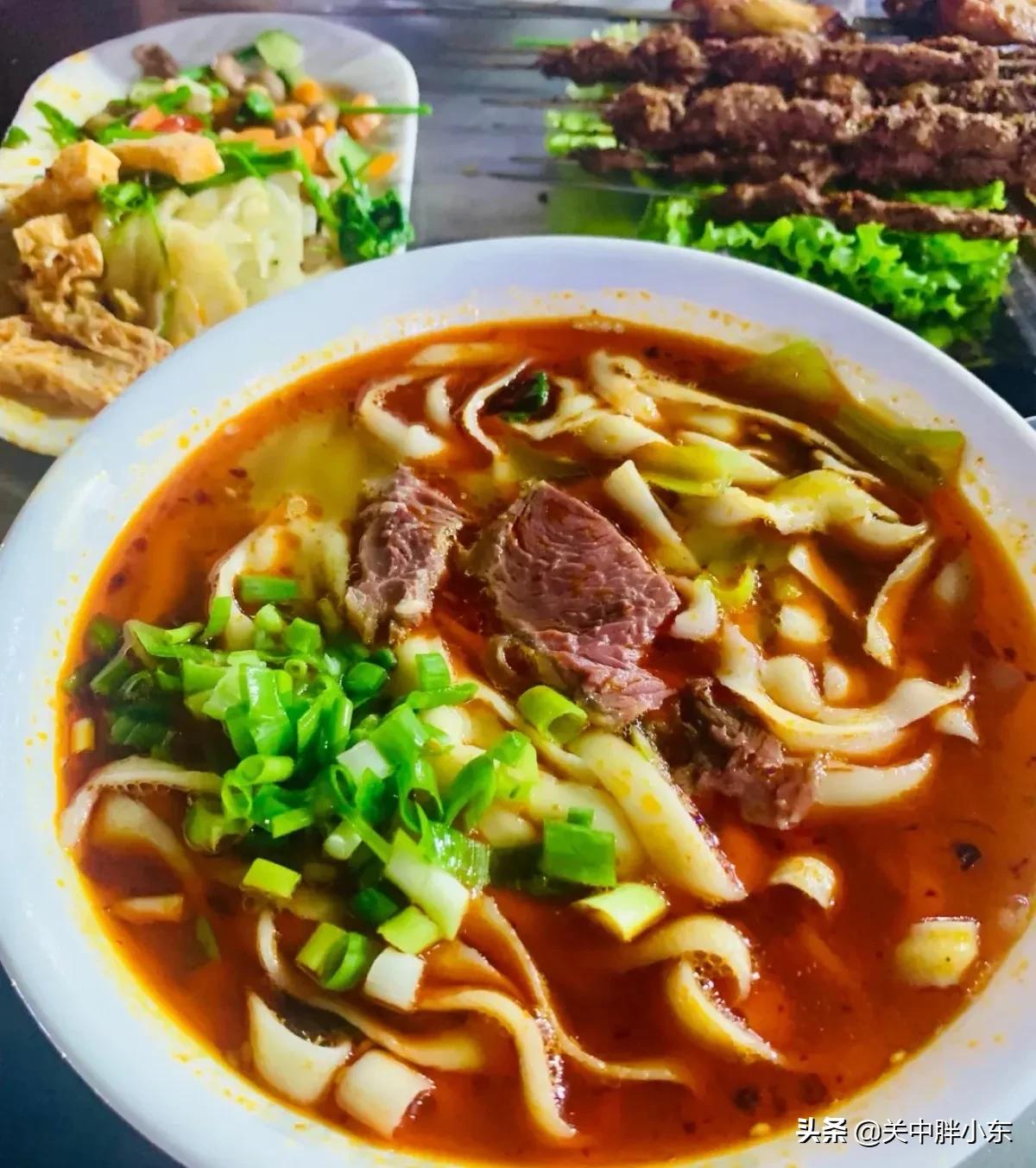 户县美食攻略，从早餐到晚餐，一天往返，口碑馆子和地摊，接地气