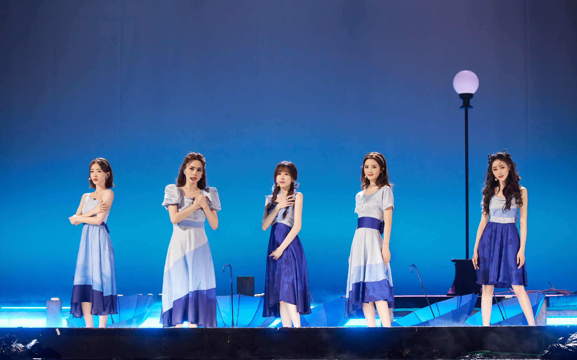 乘风破浪:三代姐姐同台,为何只有郑秀妍组挑战成功并惊艳全场