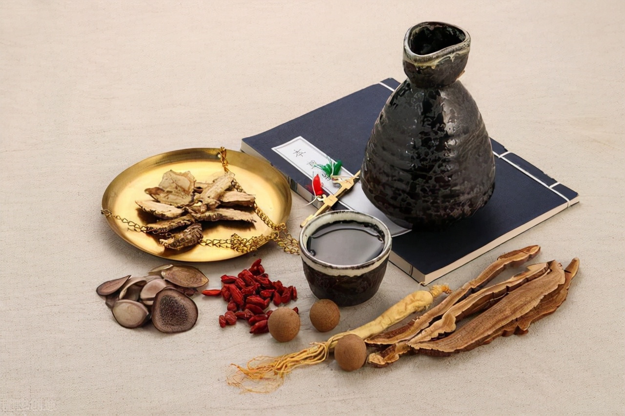 提示:这3类中药或带有毒性,尽量别泡酒