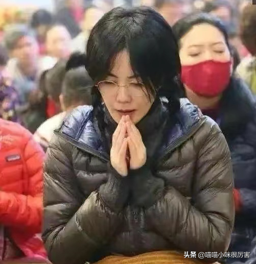 怪不得李亚鹏会娶小19岁的妻子，看了他历届的女友，就全明白了