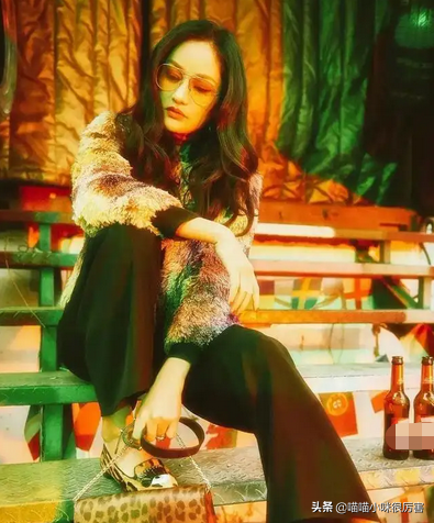 怪不得李亚鹏会娶小19岁的妻子，看了他历届的女友，就全明白了