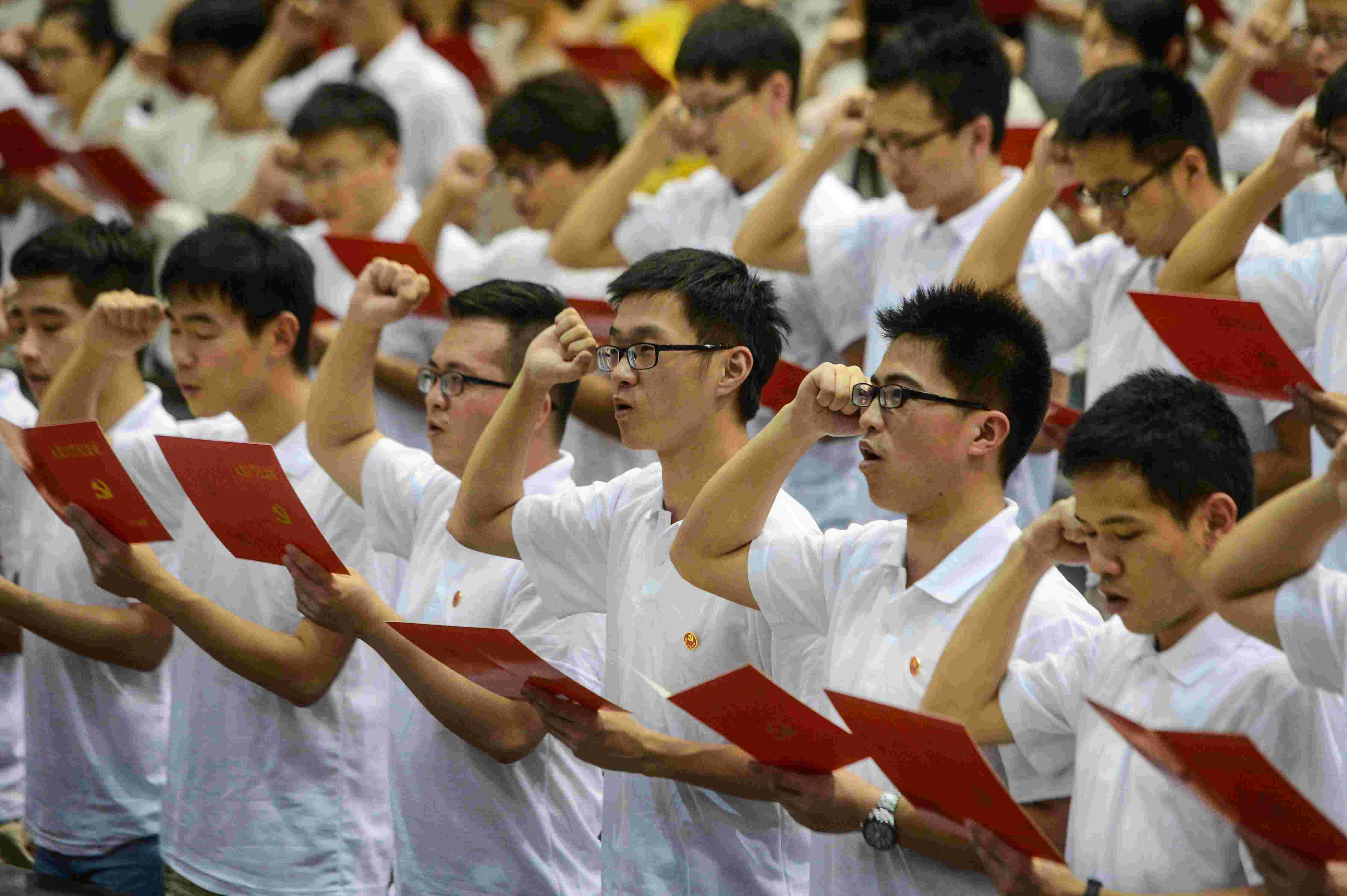 大学入党和不入党,区别到底有多大?看完你就知道了!-楠木琳姐