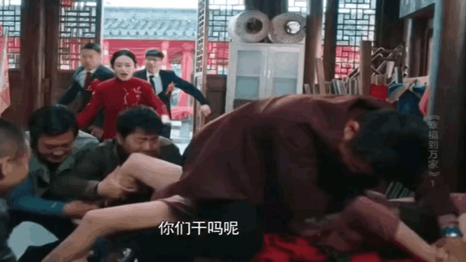 万传家饰演者曹征，三度合作郑晓龙导演，与周迅、孙俪演对手戏