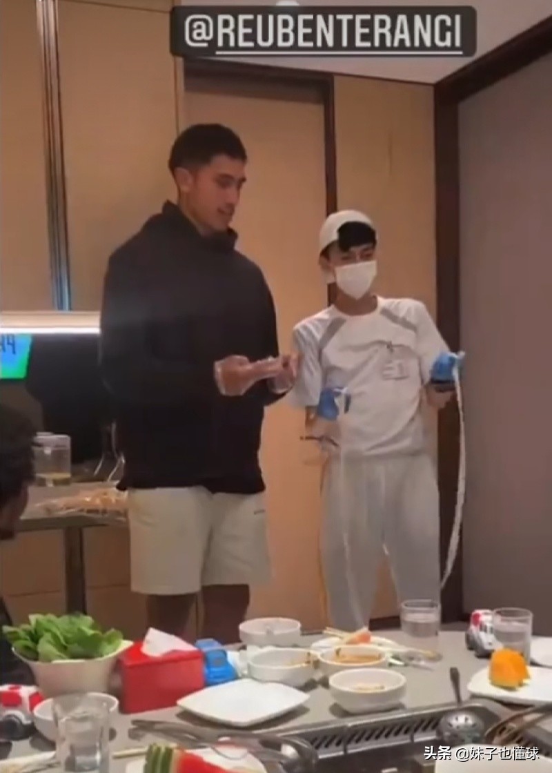 周琦4项数据排nbl前20，盖帽联盟第一，心情好带队友吃海底捞
