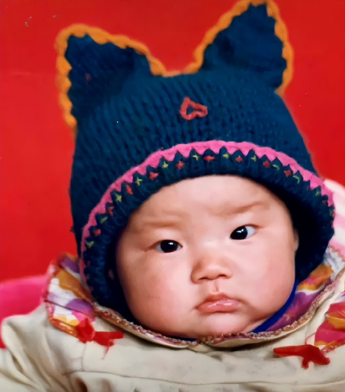 贫民窟女孩创业6年身价过亿，关掉公司陪七旬养父全国游，炒作？