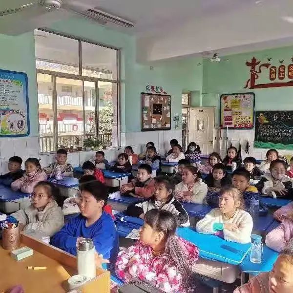 洛龙第一实验小学安乐校区三年级家长分享课(图5)