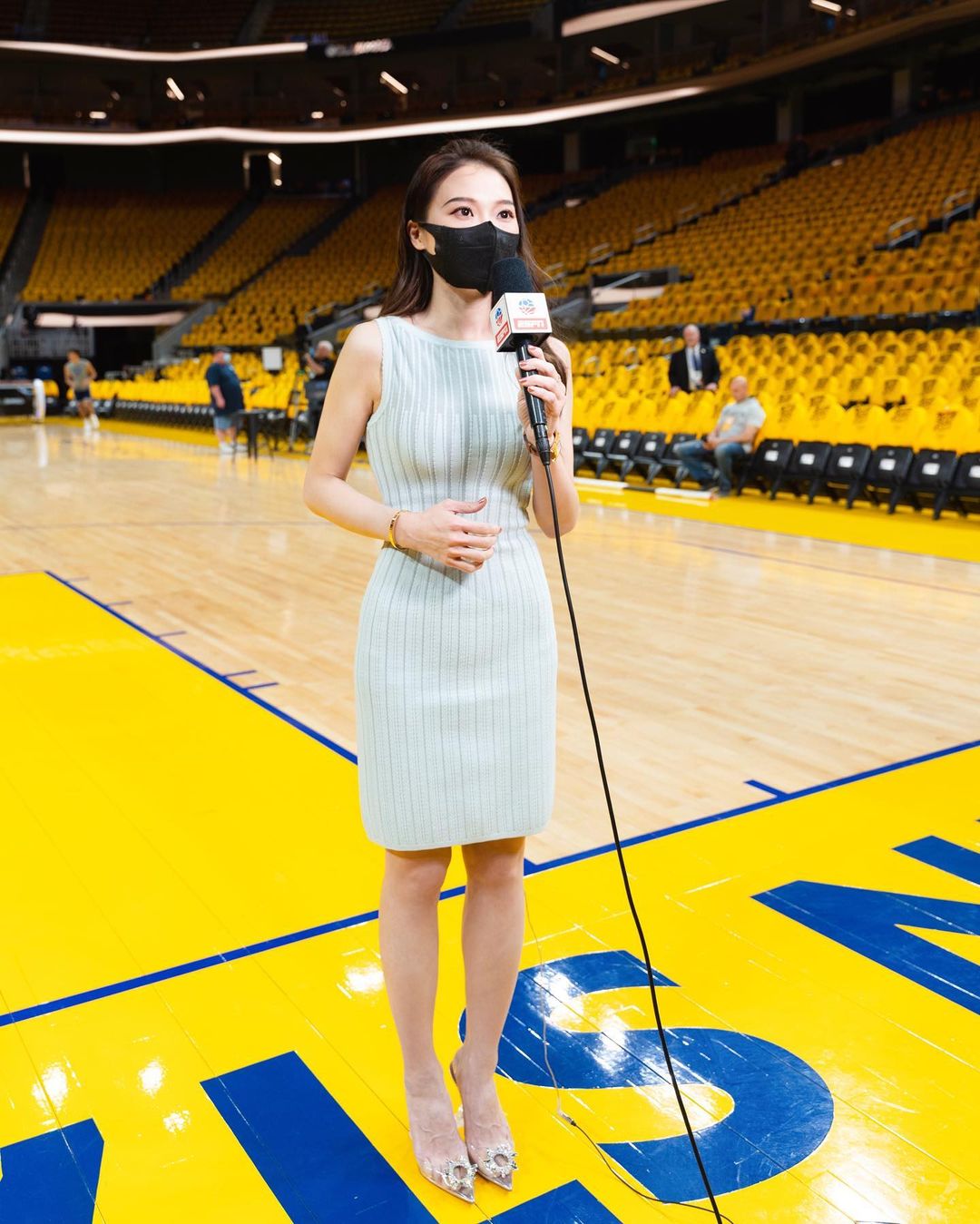 美国nba女记者有哪些(NBA美女记者：孟超)