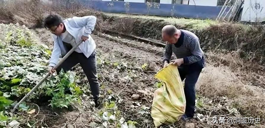 8年前江西两位“夺刀少年”因救全车人错过高考，如今怎么样了？