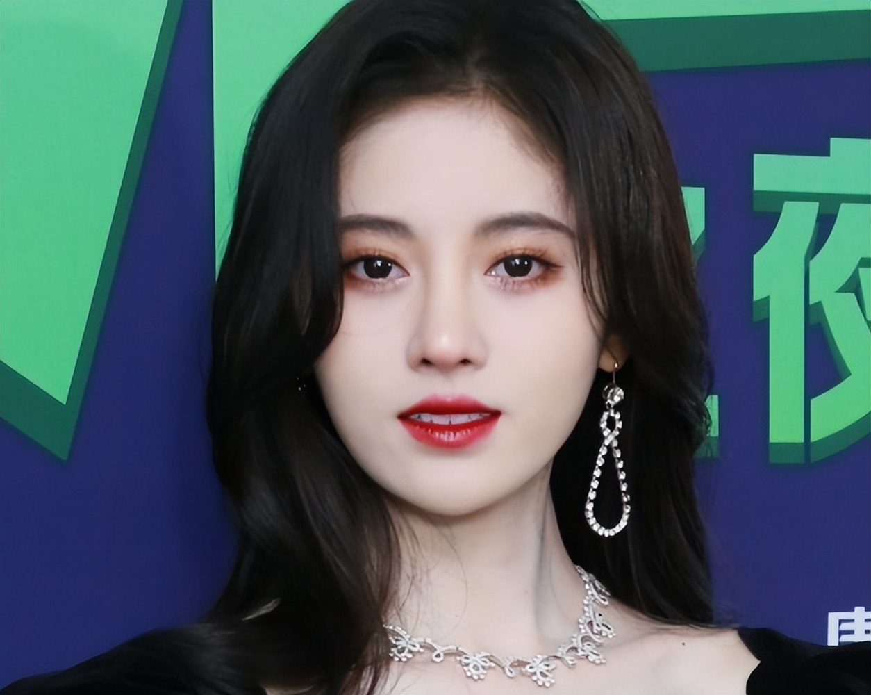 网友“越黑越红”的6位女星，个个因祸得福，你说气人不气人