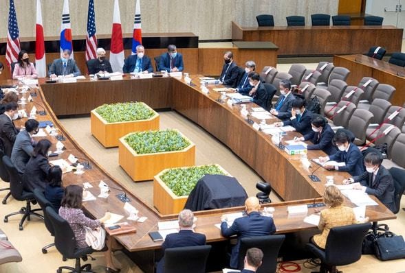 ѡ˵ѡкϵǰ;δȴһ