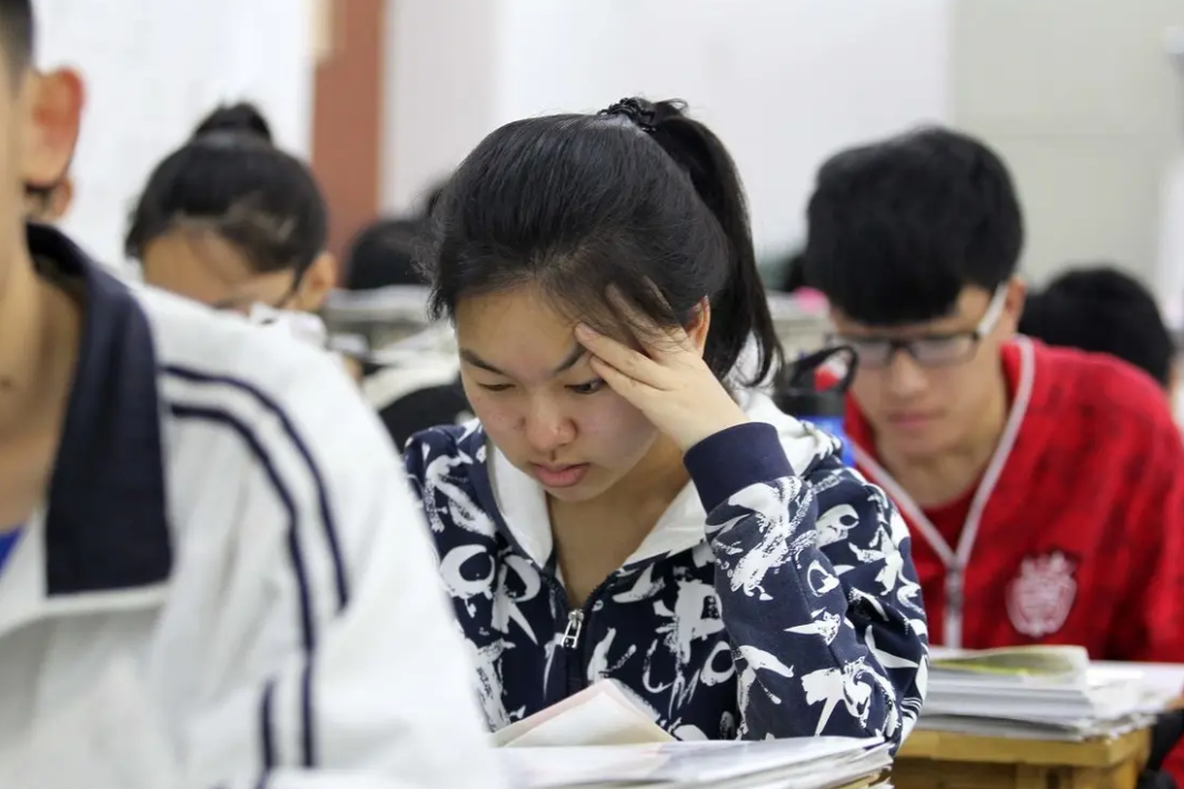 学生想上985、211大学，各科分数达到多少能上岸？班主任给出答案