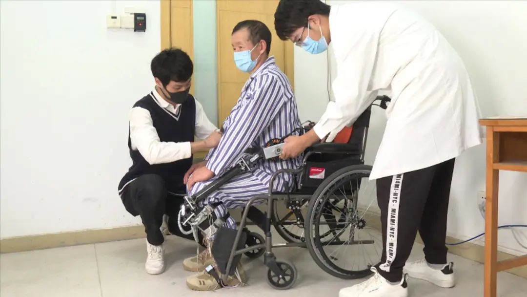 凡人机甲！交大学子的“智行”梦！
