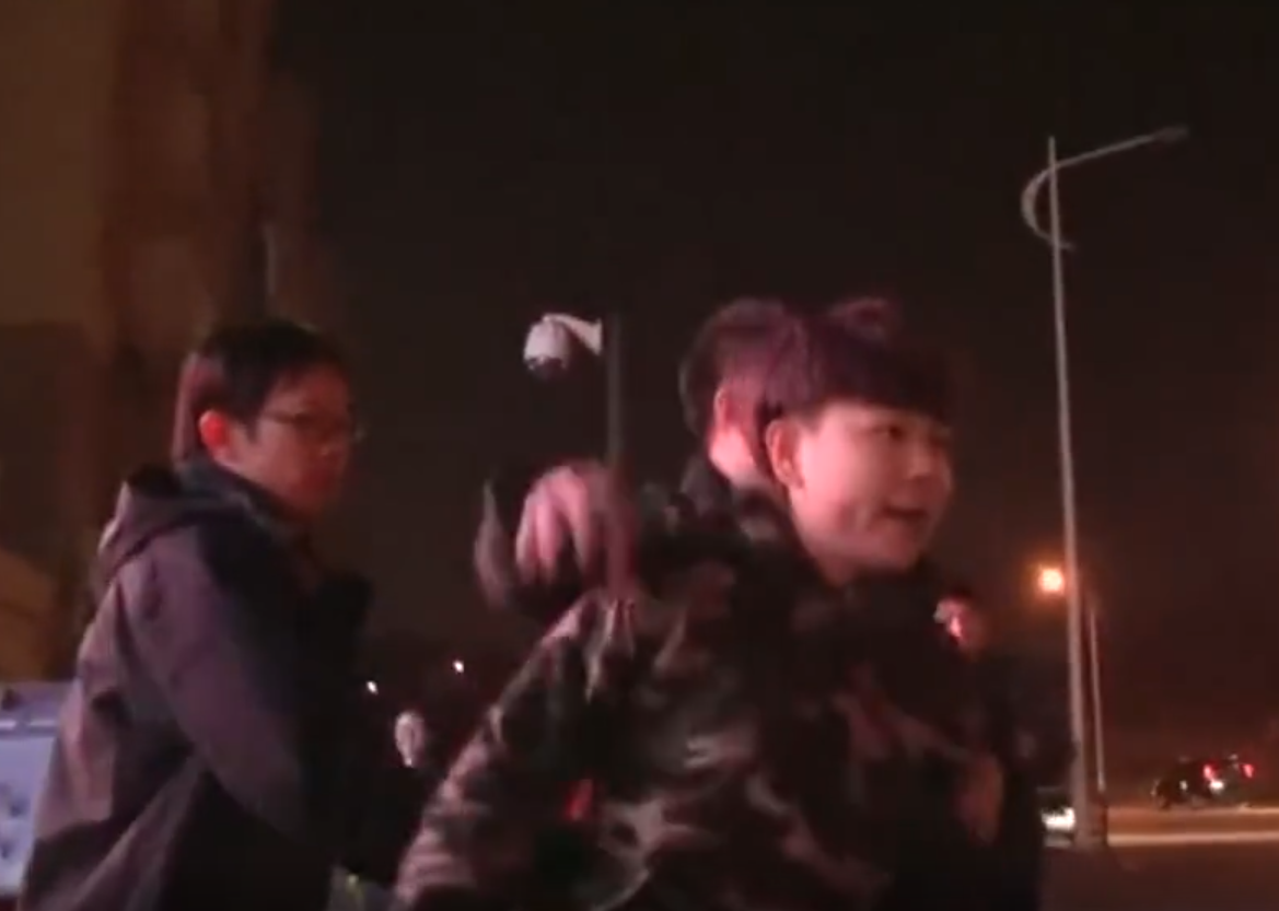 辽宁富家女：每天早饭300块，一双鞋穿三次就扔，喜欢和母亲对打