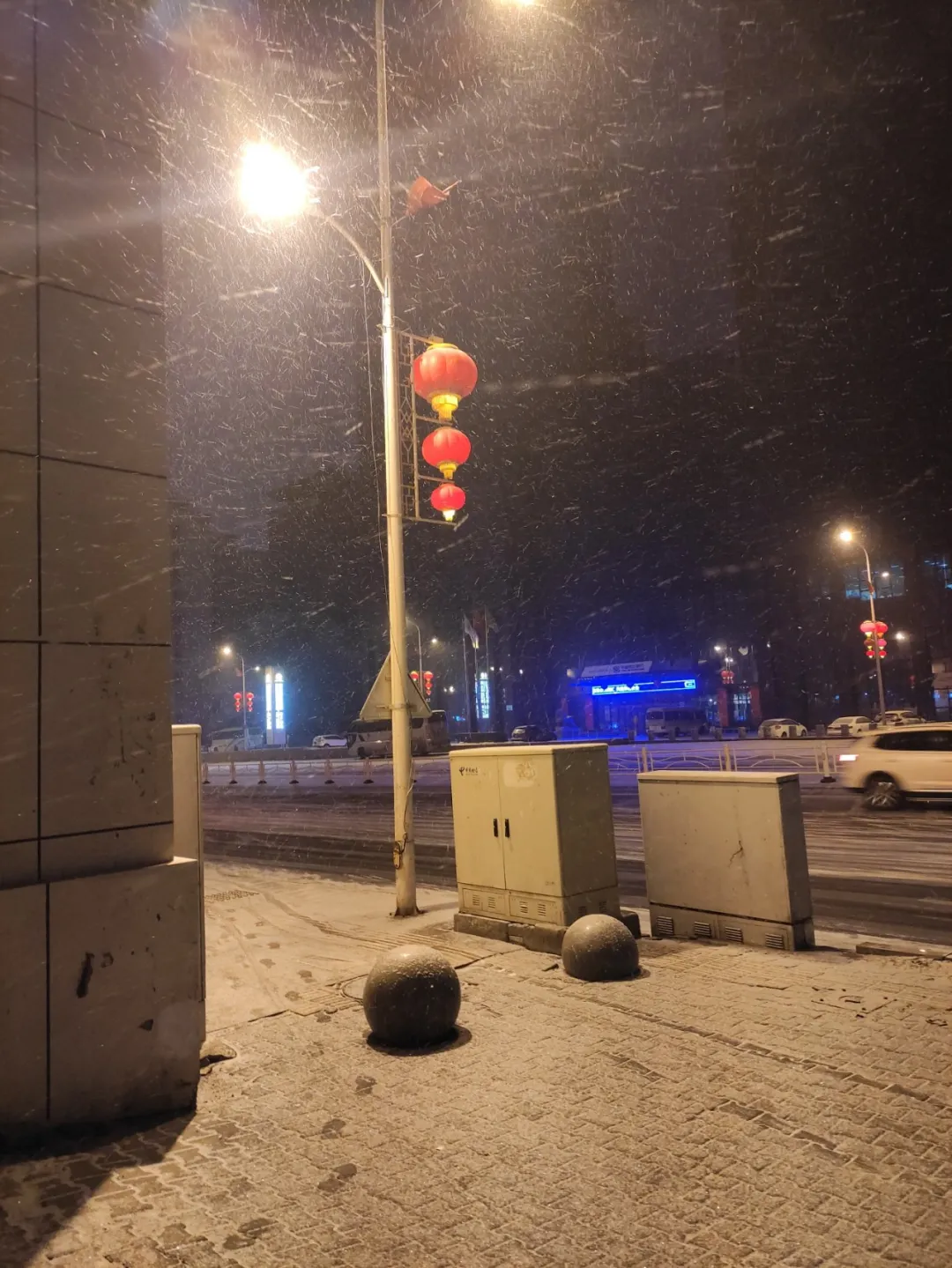 春节不打烊的恒生人