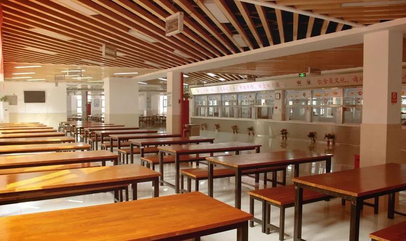 撇开大小三甲，郑州这两所最牛高中，到底谁的含金量最高？