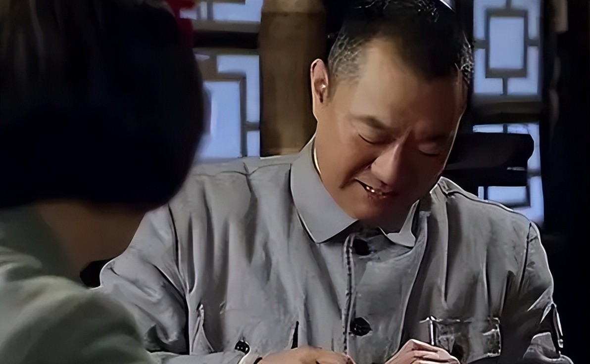 同样是演彭德怀，把董勇、宗利群、丁笑宜放在一起，差别就出来了