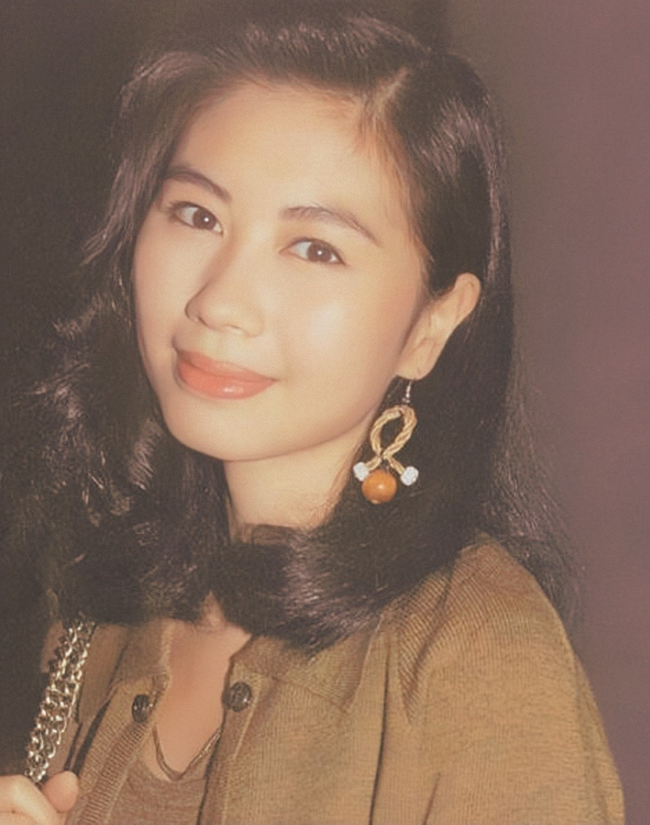 杨宝玲:一婚遇渣男名声尽毁,二嫁富豪被抛弃,三婚嫁初恋获幸福