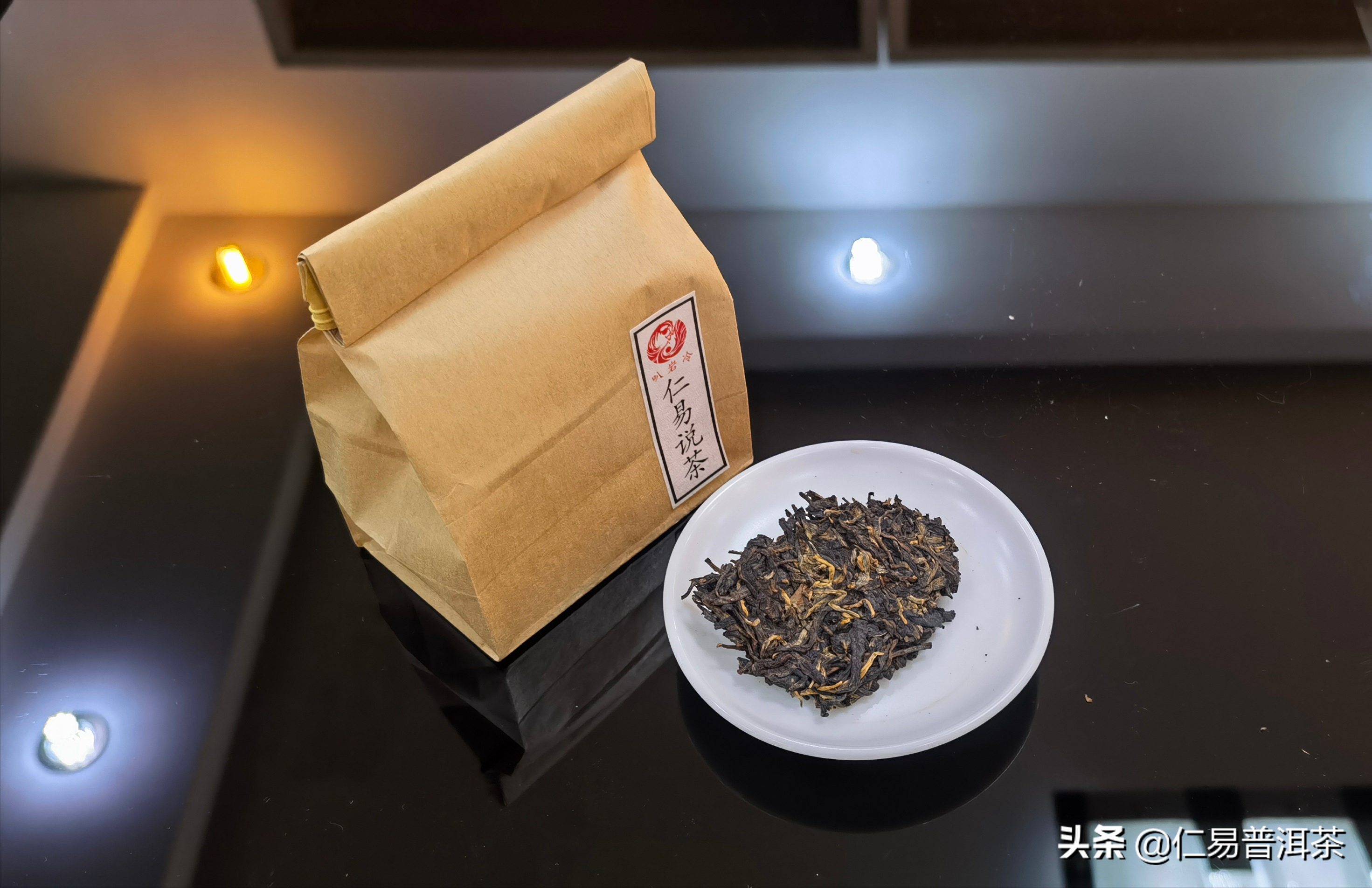選茶攻略：普洱茶與綠茶的區(qū)別，陸羽與常伯熊的茶道選擇