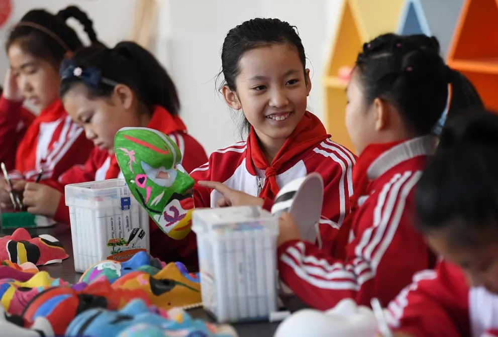 中小学生上课时间或有变化，老师听后并不开心，学生们却乐开了花