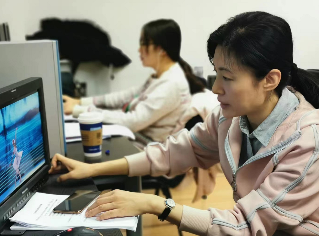 论“最美”主持只服这8位，气质脱俗、走路带风，谢娜等人算了吧