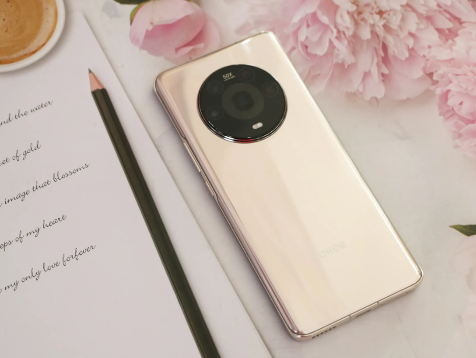 贵有贵的道理，目前这4款旗舰手机“最值得入手”，几乎没有短板